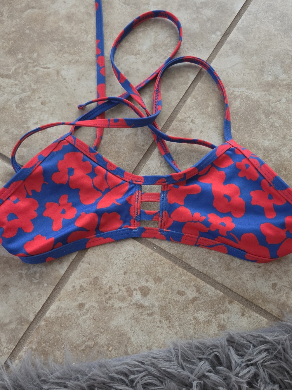 Jolyn Blue & Red Floral Swim Bikini Top Small